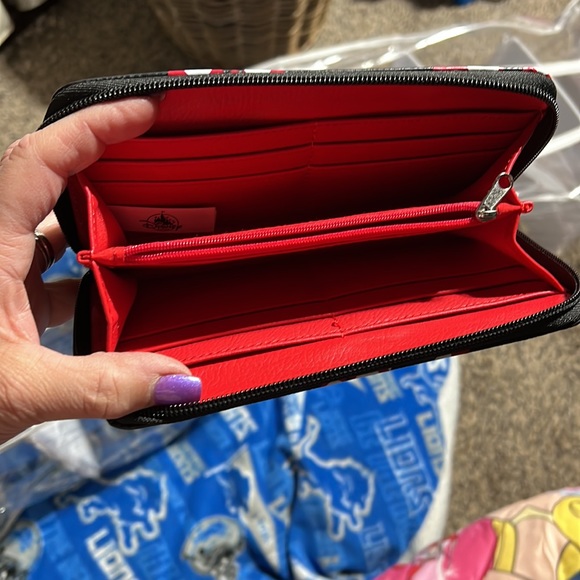 Minnie Mouse Purse & Wallet - Picture 7 of 7